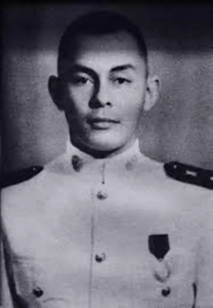 Kapten Anumerta Pierre Tendean, Pahlawan Revolusi Paling Menawan | Via: kaskus.co.id