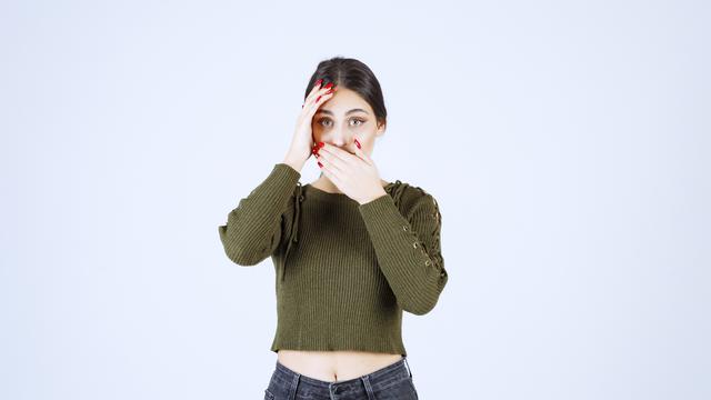 Apa yang Anda konsumsi juga berpengaruh terhadap kondisi kulit, termasuk munculnya bruntusan di hidung.