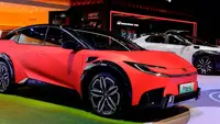Harga Toyota bZ5 Nyaris Separuh Tesla Model Y, Kok Bisa?