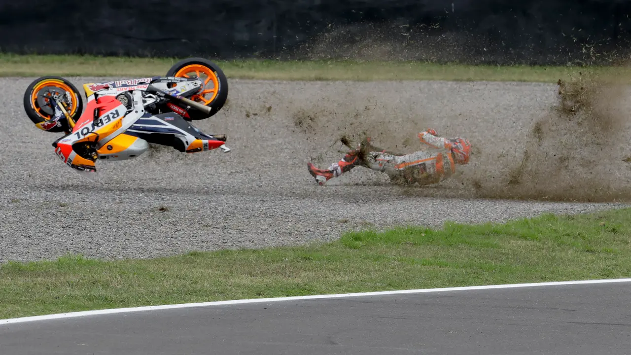 Marc Marquez Jatuh-AP-AFP-20170409