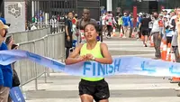 Peraih emas marathon SEA Games 2021, Odekta Elvina Naibaho, turut memeriahkan perhelatan Jakarta Marathon pada Minggu (16/10/2022). Odekta Elvina Naibaho bahkan berhasil menjadi juara di kategori half marathon. (ist)