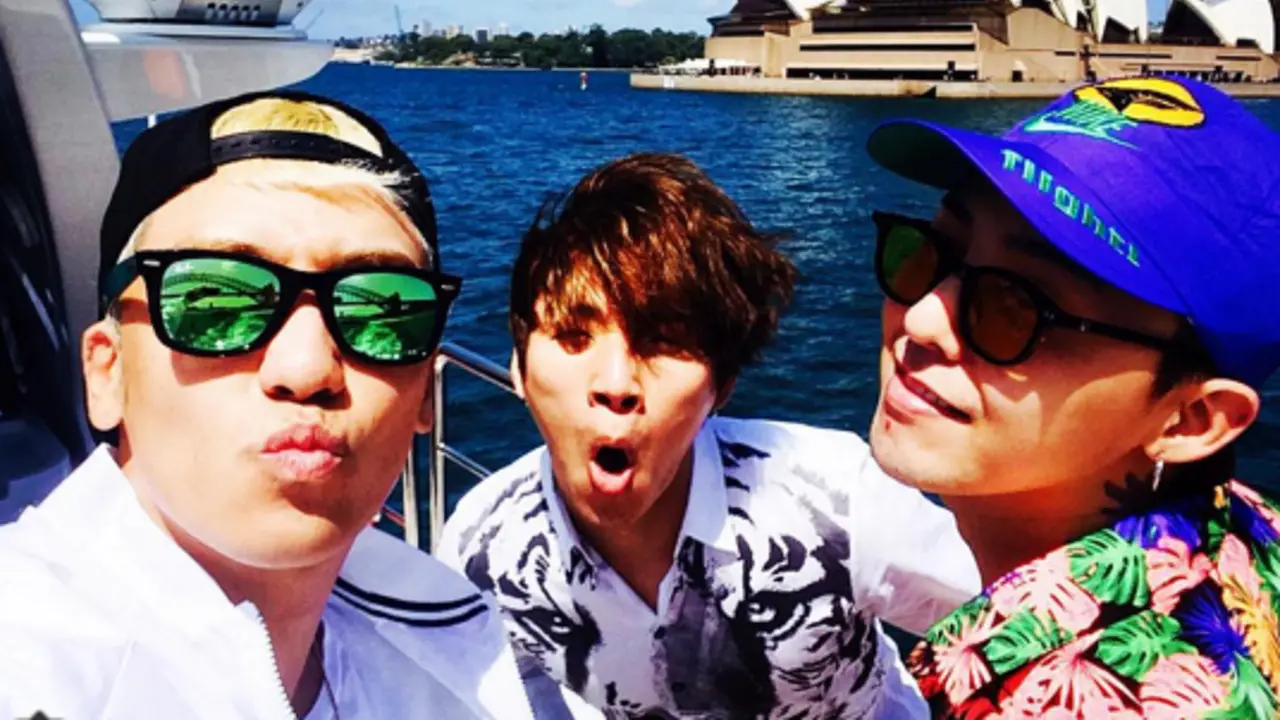 Pose Mesra G-Dragon dan Daesung Big Bang Bikin VIP Gemas