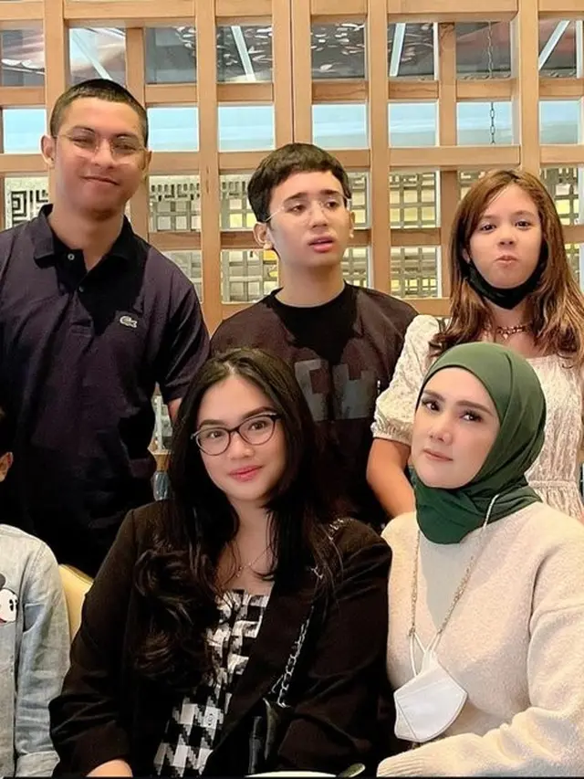 7 Potret Tiara Savitri, Putri Mulan Jameela Bersama Kekasih yang Curi Perhatian