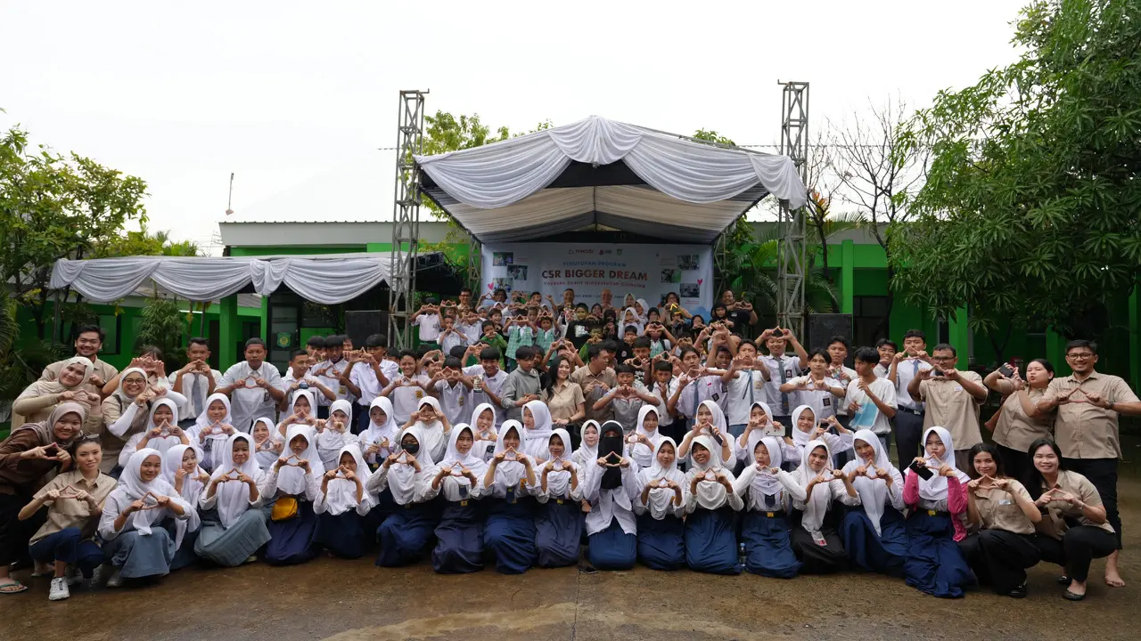 Komitmen pengembangan kapasitas murid melalui keterlibatan langsung karyawan sebagai relawan.