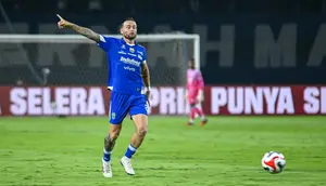Marc Klok, gelandang dan kapten tim Persib Bandung. (Dok. ileague.id)