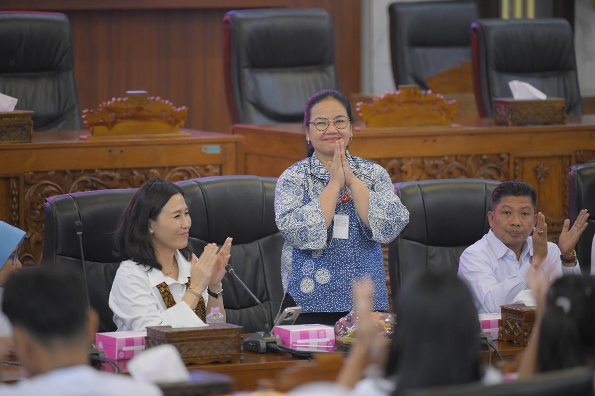 Wamen PPPA dan Wali Kota Agustina Gelar Konferensi Anak