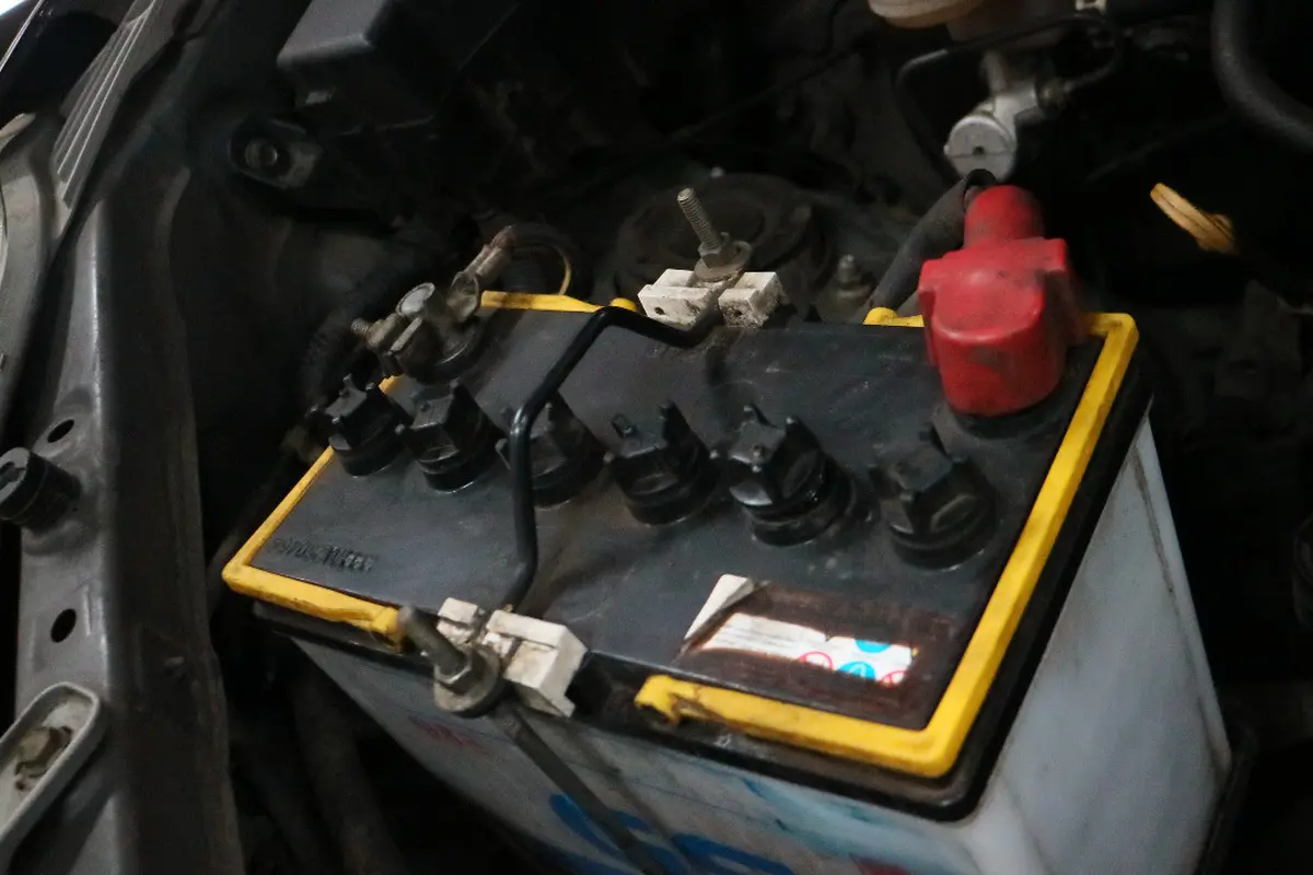 Aki Mobil