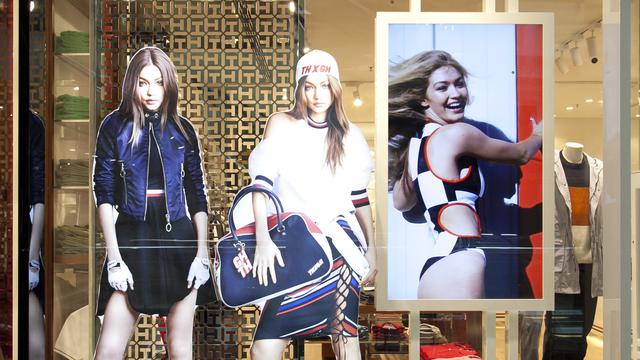 Koleksi Kolaborasi Gigi Hadid dan Tommy Hilfiger Hadir di Indonesia