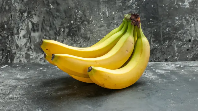 ilustrasi pisang/Photo by KamranAydinov on Freepik