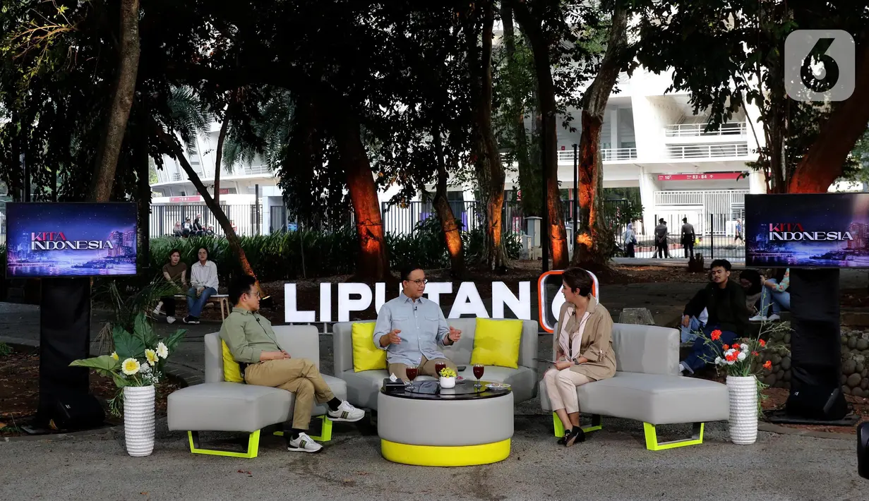 Perbincangan berlangsung hangat dan dilakukan di kawasan taman. (Liputan6.com/Helmi Fithriansyah)