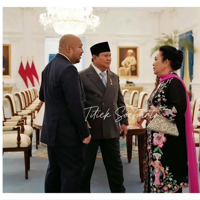 Model Atasan Kebaya Bordir Hitam-Pink ala Titiek Soeharto (Instagram titieksoeharto)