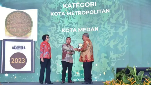 Pemko Medan meraih penghargaan Adipura kategori Kota Metropolitan di tahun 2023.