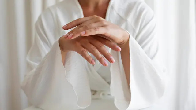 Rahasia Melembutkan Kulit Tangan yang Kering dan Kasar Lewat Perawatan Sehari-hari, Yuk Coba Sekarang!