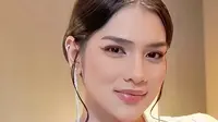 2 Tantangan Davina Karamoy Jadi CEO dalam Serial Main Hati, Termasuk Tahan Tawa di Lokasi Syuting