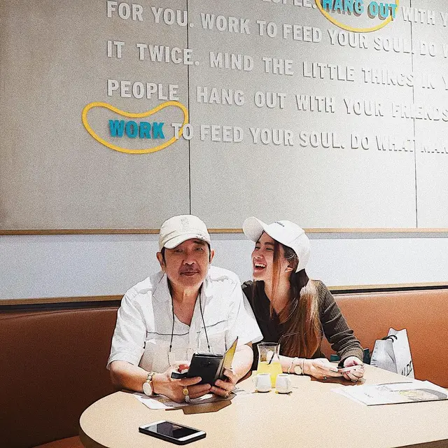 Jadi Sosok Penting, Ini 5 Kebersamaan Shanice Margaretha Lie dengan Ayah