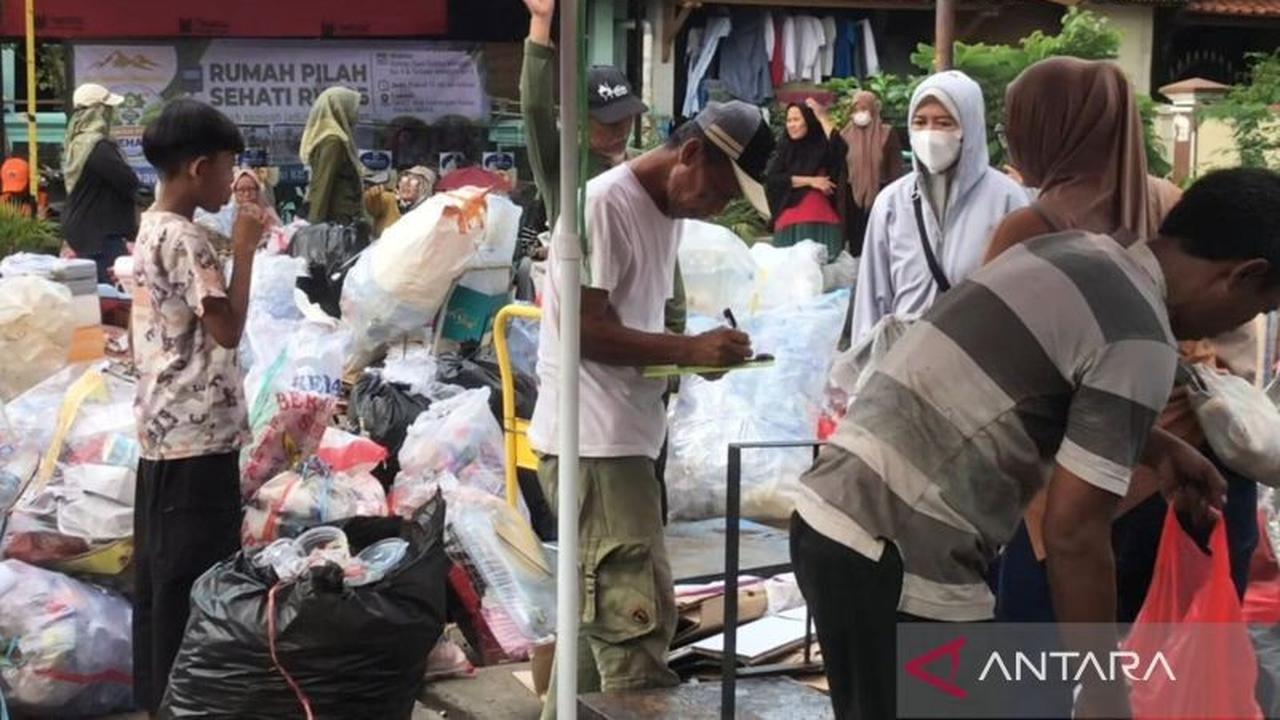 Pengelolaan Sampah Jadi Rupiah: Kisah Sukses Warga Jakarta Ubah Limbah Berharga