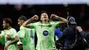 Dua menit berselang, Barcelona memperpendek keunggulan Atletico de Madrid lewat gol Robert Lewandowski. (OSCAR DEL POZO/AFP)