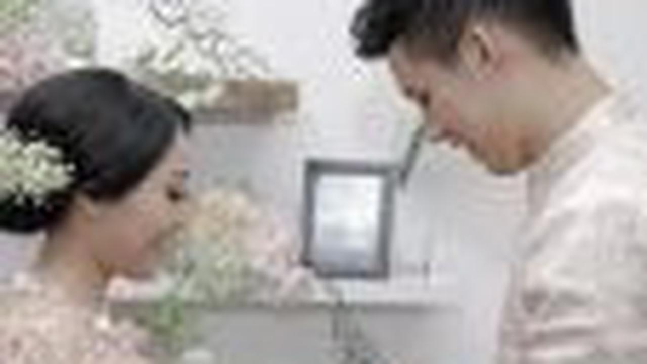 Hari ulang tahun pernikahan atau wedding anniversary merupakan momen paling berharga bagi setiap pasangan.