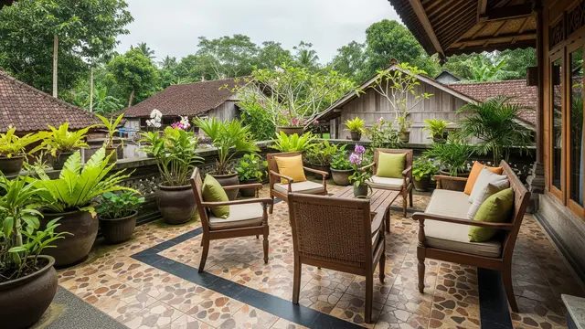 Pelengkap Teras Rumah Tropis di Kampung