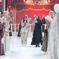 Bagi keduanya, makna legacy terasa semakin personal. Kini sama-sama telah menjadi orang tua, Zaskia dan Shireen ingin meninggalkan nilai kehidupan kepada anak-anak mereka, termasuk melalui karya. [Dok/Zaskia Sungkar/Shi by Shireen].