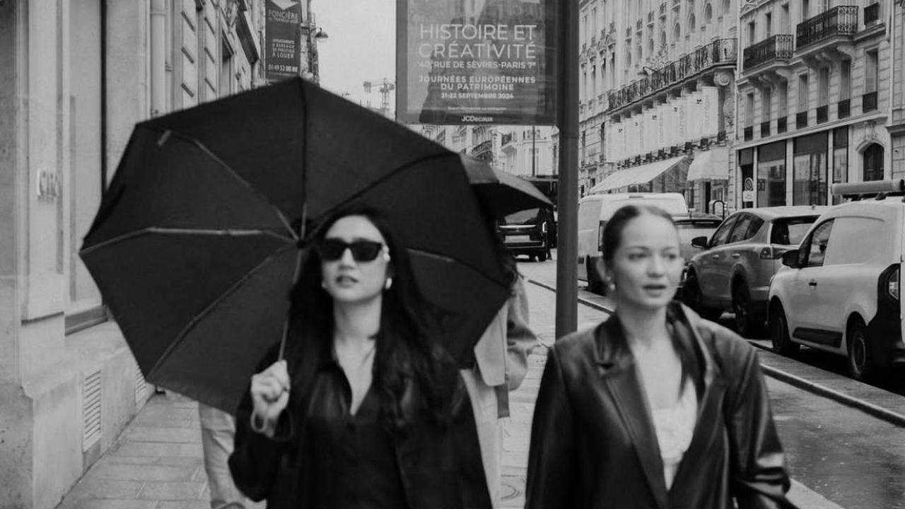 Potret Febby Rastanty dan Enzy Storia di Paris, Momen Persahabatan dan Gaya Fashionable