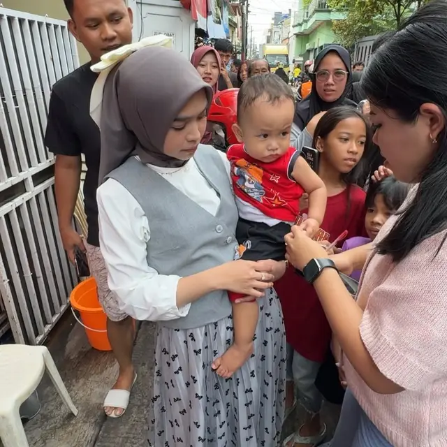 6 Potret Ria Ricis Bertemu Pak Tarno,