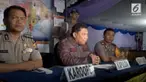 Gunung Agung meletus menyebabkan warga mulai mengungsi. Kapolda Bali mengingatkan warga untuk tetap tenang dan tidak terpancing hoax.