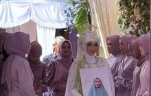 Ingin Sang Ibu Ada di Hari Spesialnya, Wanita Ini Bawa Foto Almarhum Ibunda saat Akad Nikah
