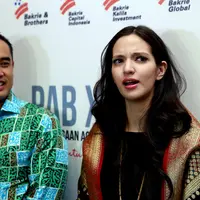 Nia Ramadhani (Penghargaan Ahmad Bakrie 2015) (Wimbarsana/bintang.com)