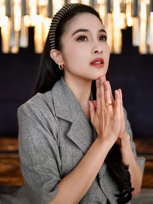 Sandra Dewi tetap cantik di usia 39 tahun (Instagram/sandradewi88)