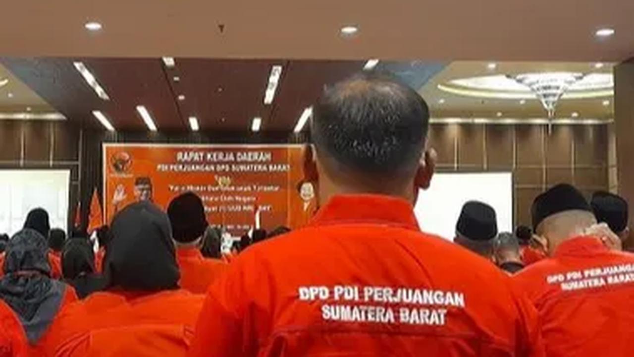 Ketua DPD PDIP Jambi Edi Purwanto menyampaikan pesan agar pengurus sayap keislaman PDIP itu langsung bekerja. Khususnya untuk menyampaikan ke rakyat bagaimana agar aturan dipahami secara tekstual dan kontekstual.