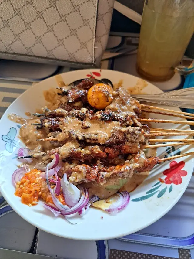 Rekomendasi Sate Ayam di Solo yang Wajib Kamu Coba