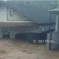 Banjir merendam rumah di dekat Pasar Brayung, Kecamatan Mejobo, Kudus, Jateng, Senin (5/2/2018) sore. (Twitter-@sekitarkudus/Solopos.com)