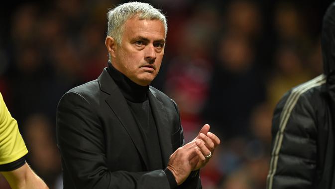 Jose Mourinho diyakini akan kembali melatih klub Liga Inggris usai dipecat Manchester United. (AFP Photo/Oli Scarff)