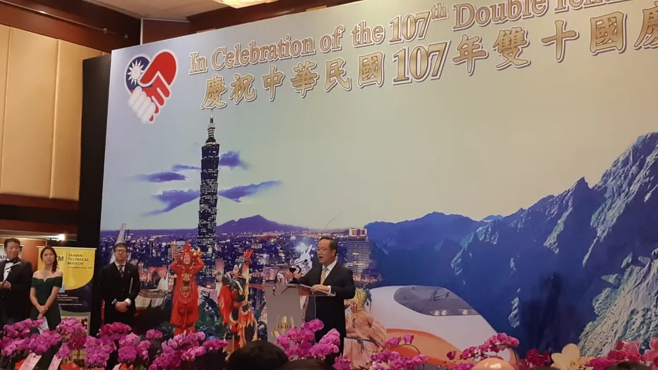Kepala kantor Perwakilan Ekonomi dan Perdagangan Taiwan di Indonesia (Taipei Economic and Trade Office) John Chen saat membuka acara hari jadi Taiwan (Liputan6.com/Rizki Akbar Hasan)