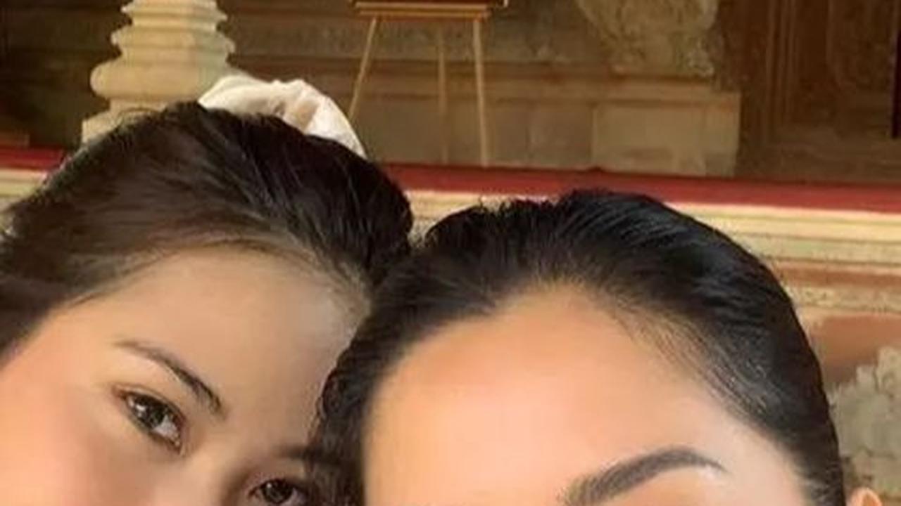 Dalam media sosial Instagramnya, Lulu Tobing banyak mengabadikan momen berharga ini.