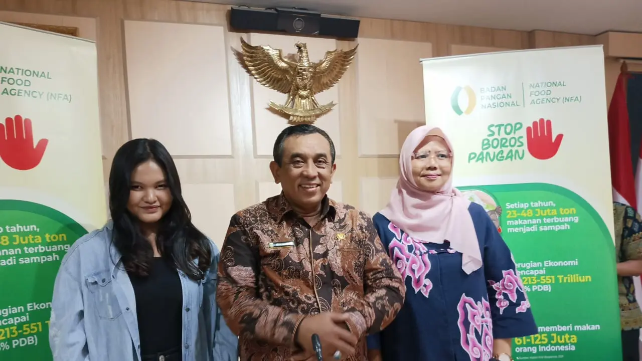 Deputi Kerawanan Pangan dan Gizi NFA, Nyoto Suwignyo, Nita Yulianis,Direktur Kewaspadaan Pangan dan Gizi Badan Pangan Nasional dan penyanyi Madeena.