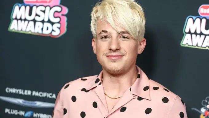 [Bintang] Charlie Puth