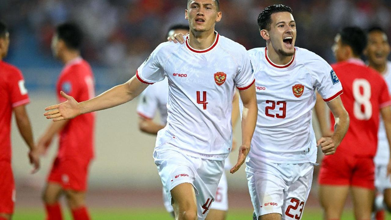 Timnas Indonesia berhasil memetik kemenangan di markas Vietnam pada laga lanjutan Grup F Kualifikasi Piala Dunia 2026 zona Asia yang berlangsung di My Dinh Stadium, Vietnam, Selasa (26/03/2024). Tiga gol spektakuler berhasil diciptakan tiga pemian timnas 