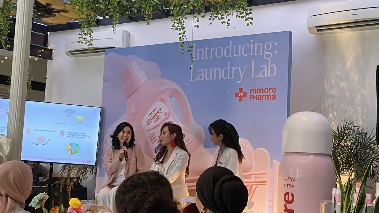 Filmore Pharma Konferensi Pers - Laundry Lab - Deterjen Yang Aman Untuk Hormon dan Kesehatan Perempuan, Menteng, Jakarta Pusat, Kamis, 7 Desember 2023.