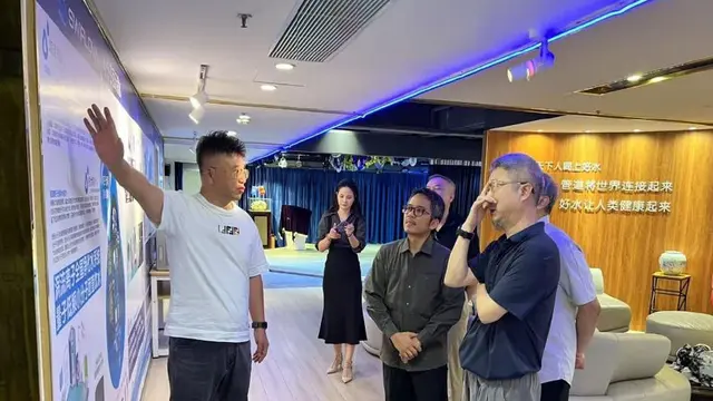 Dr. Taufik