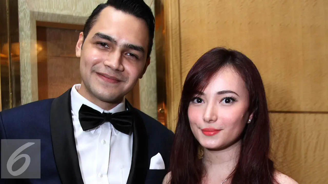 Asmirandah dan Jonas Rivanno