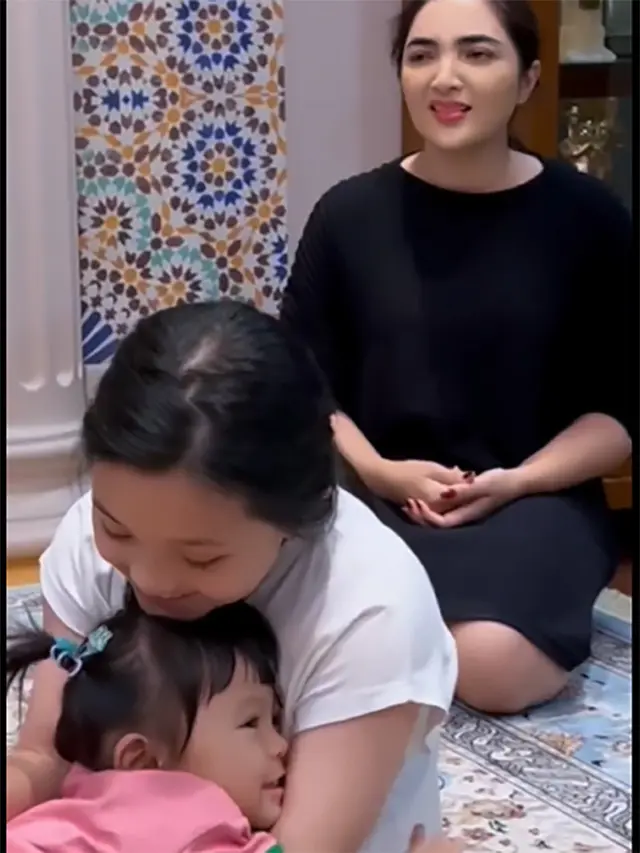 Arsy Hermansyah dan Ameena