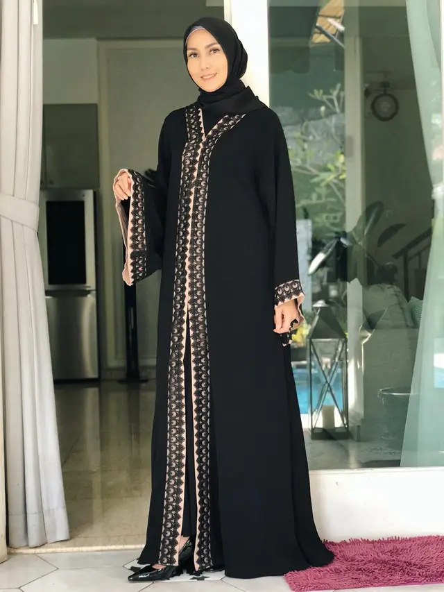 [Bintang] Fenita Arie