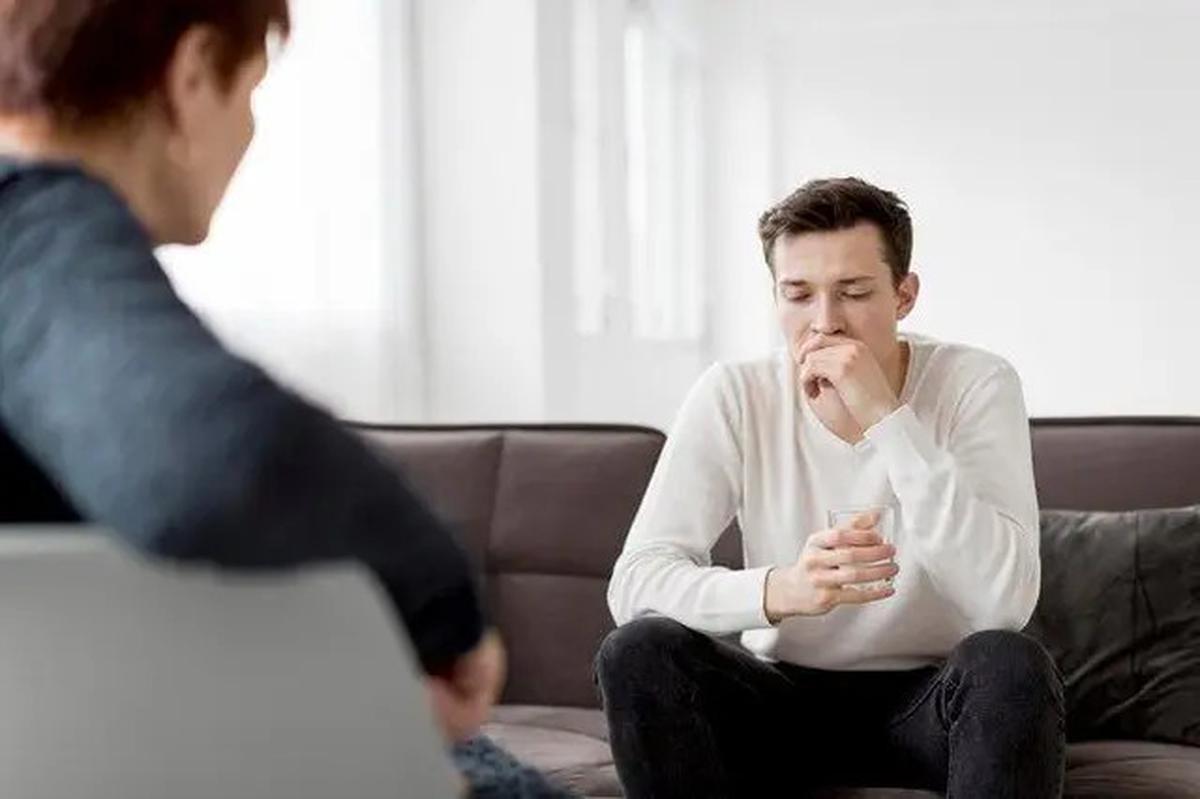 Tanda Orang Introvert dengan Kecerdasan Sosial yang Tinggi