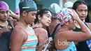 Para atlet Polo Air Putri tengah bersiap untuk mengikuti seleksi Nasional di GOR Pertamina Simprug, Jakarta Selatan, Kamis (19/1/2017). (Bola.com/Nicklas Hanoatubun)