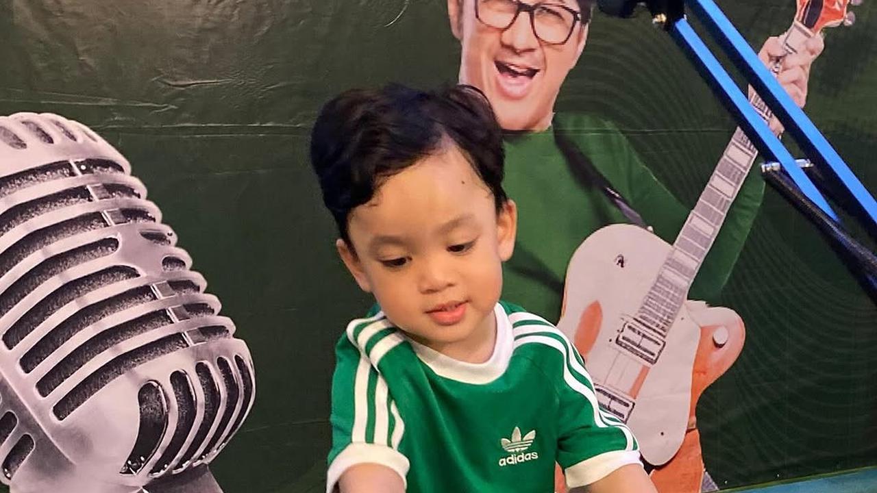 Potret Gin Dirga, Anak Gilang Dirga Main Drum, Makin Gede Makin Ganteng