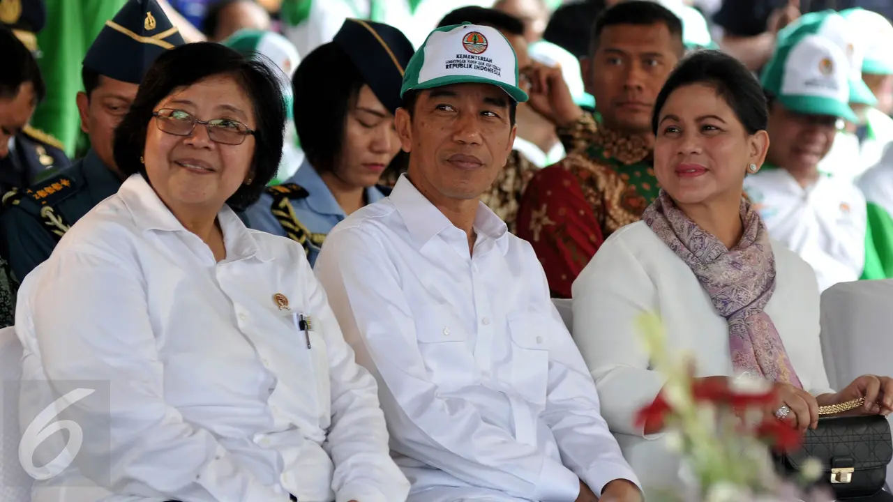 20151126-Melihat Jokowi Menanam Pohon di Hutan Kalimantan Selatan