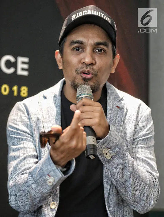 Penyanyi Glenn Fredly memberi keterangan saat konferensi pers Konser Tanda Mata Glenn Fredly, Jakarta, Jumat (10/8). Konser tersebut akan digelar pada 30 September 2018 di Ciputra Artpreneur, Jakarta. (Liputaqn6.com/Faizal Fanani)