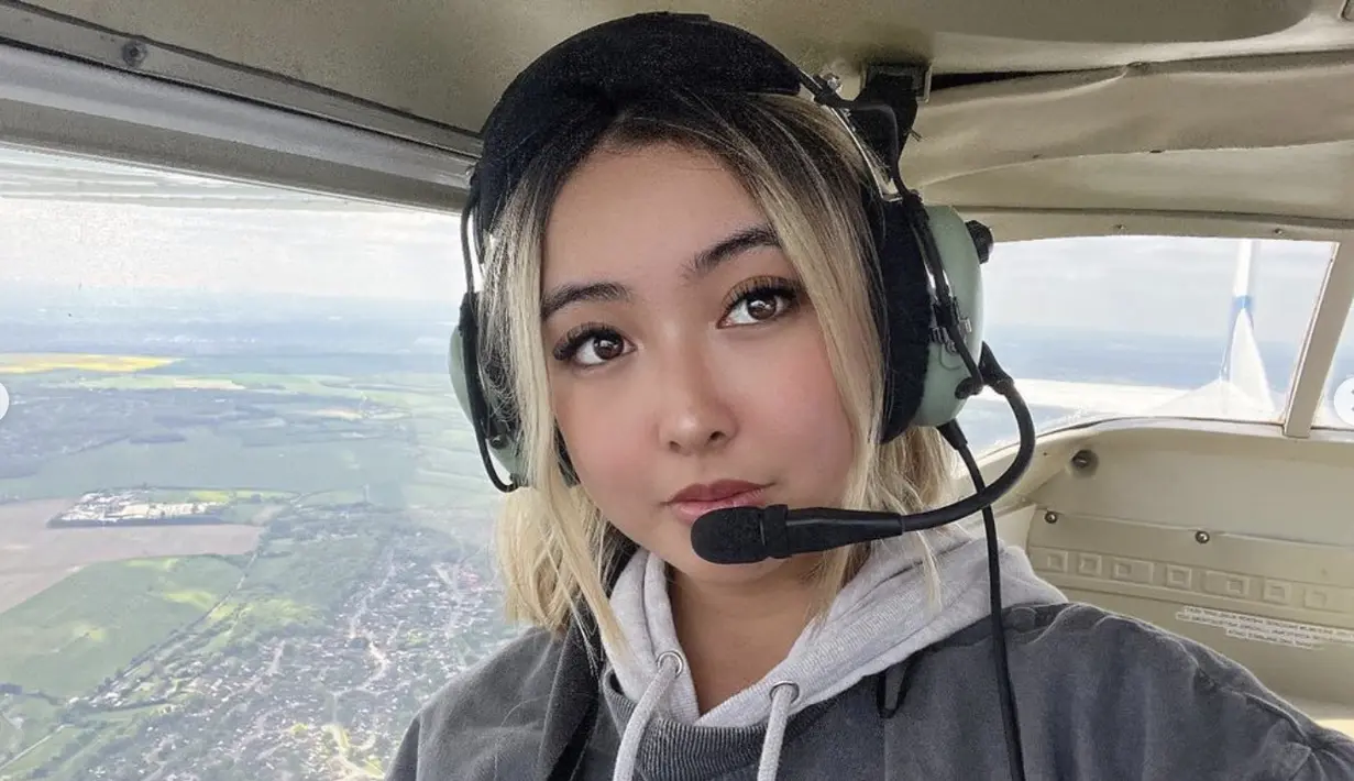 Abigail banyak mengabadikan perjalanannya dengan membuat personal vlog.  [Foto: Instagram/AbigailMchel]